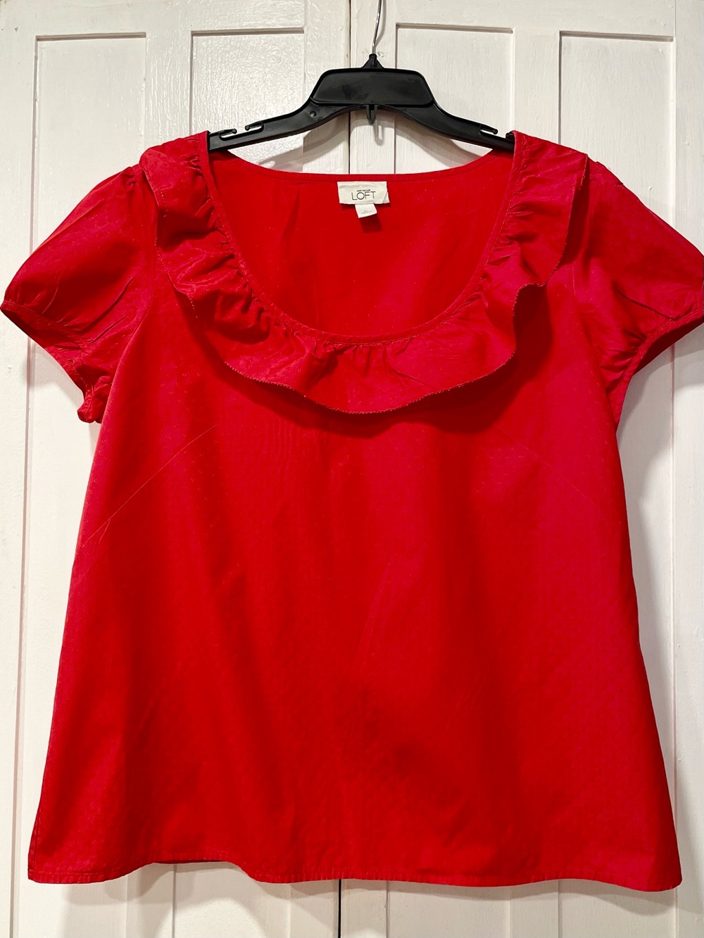 Ann Taylor LOFT Red Ruffle Neck 100% Cotton Top Subtle Swiss-dot textured XL
